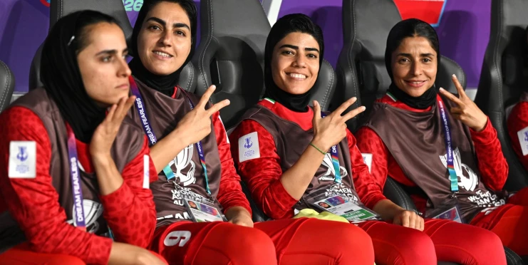 Azyl v Austrálii? Ne! Íránské fotbalistky se bez ohledu na varování svých rodin vrací do vlasti