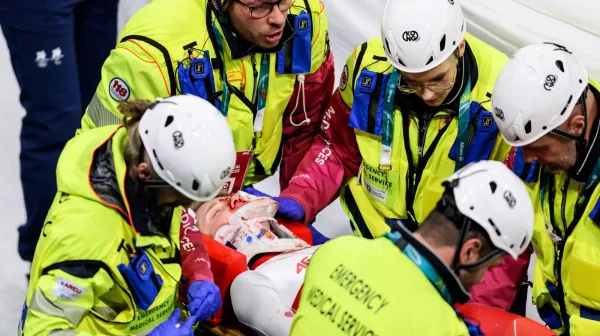 Rychlobruslařka poprvé ukázala pořezanou tvář. Kromě jizvy ji zůstává rozmazané vidění