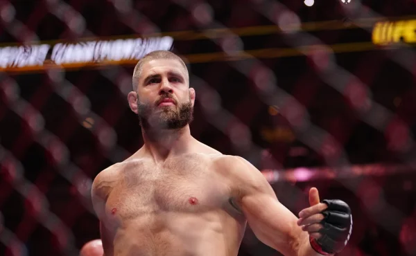 Je snad Procházka duševně nemocný? Ať si jeho trenér pustí Karate Kida, vysmívá se uznávaný expert