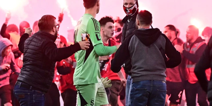 Bez Chorého a Douděry i Tribuny Sever. Vedení Slavie reaguje na bezprecedentní dění v derby