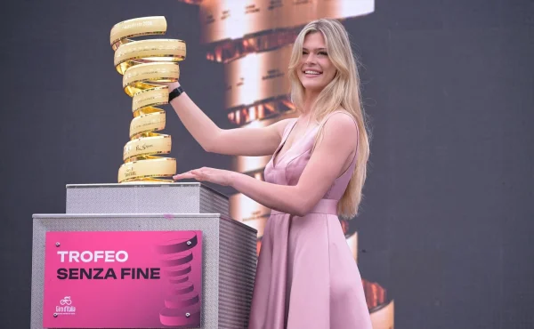 Giro d'Italia pobouřil 'vtípek' diváků. Mohli jsme se zabít, zlobí se cyklisté
