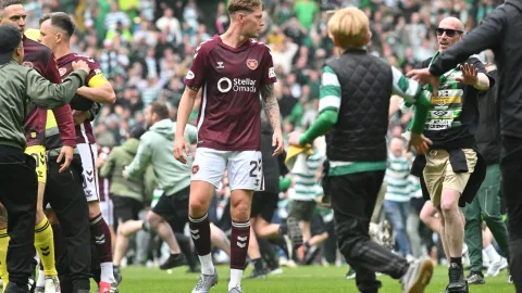 Hearts zuří a žádají exemplární tresty. Chaos v Glasgow připomněl nedohrané derby na Slavii