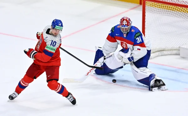 Večně proti Slovákom! Slovenští fanoušci obviňují jak Červenku, tak údajně podplacené rozhodčí