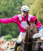 Poslední vstupenky do Velké pardubické získali dva koně trenéra Lišky