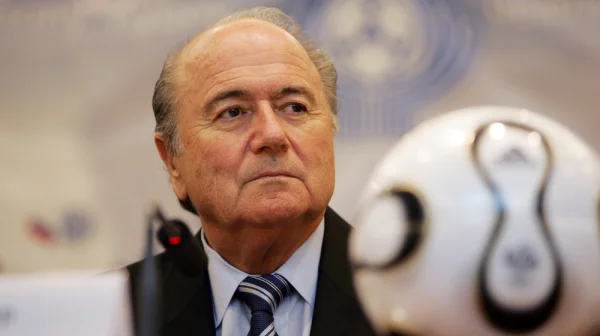 Kdo je šéfem FIFA? Infantino, nebo Trump? Sepp Blatter považuje losování MS za ostudu