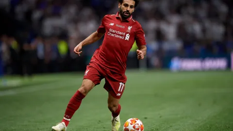 Nebuď arogantní a nenič si odkaz. Wayne Rooney sepsul brečícího Salaha