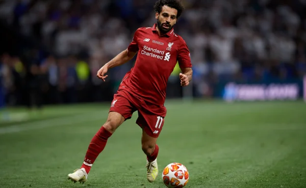 Nebuď arogantní a nenič si odkaz. Wayne Rooney sepsul brečícího Salaha