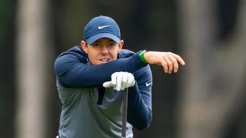 Nepříjemné zranění omezuje McIlroye před PGA Championship. Strhl si nehet...