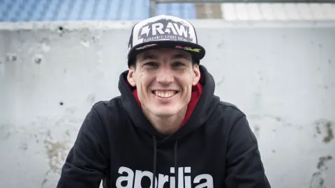 Espargaró provokoval nebezpečným sjezdem. Omlouvat se ale nebude