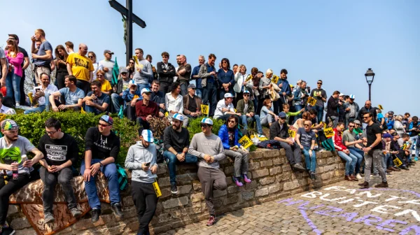 Kolem Flander zasáhla tragédie: Jeden závodník zemřel, další dva resuscitovali přímo na trati