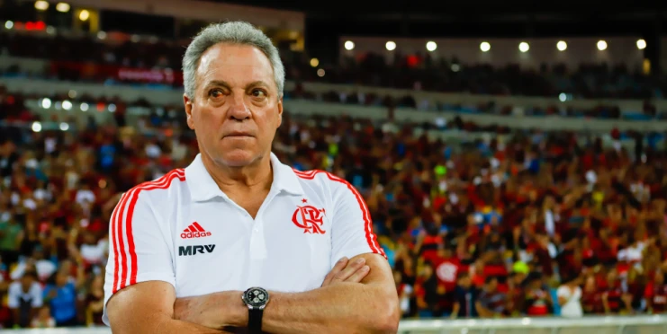 Brazilský kouč se omlouvá za homofobii. Nelíbily se mu růžové dresy jeho týmu