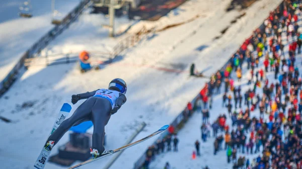 Když na velikosti záleží. Skokané na lyžích si prý pomáhají injekcemi do přirození