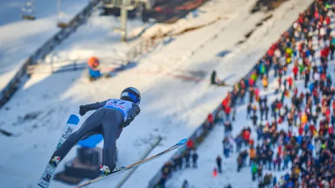 Když na velikosti záleží. Skokané na lyžích si prý pomáhají injekcemi do přirození