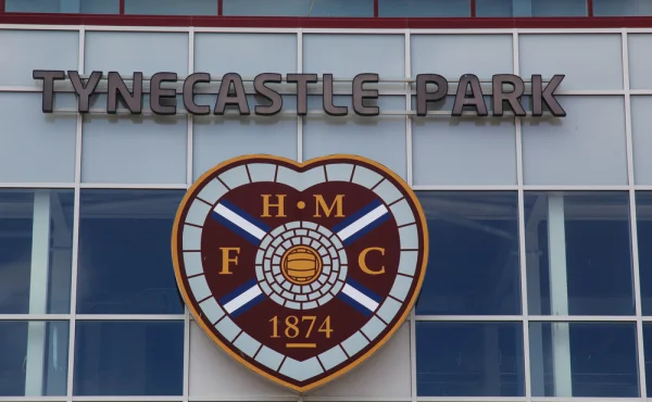 Skončí 41 let dlouhá dominance? Hearts mají nakročeno k senzaci