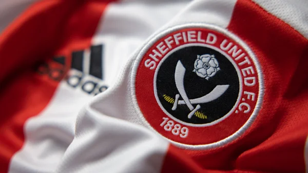 Proč zemřela mladá fotbalistka? Vyšetřování chování jejího trenéra se znovu odložilo