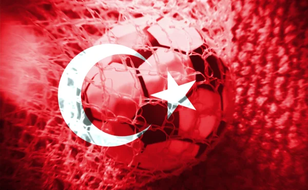 Turecký fotbal se propadá do chaosu: víc než 1000 hráčů bylo suspendováno kvůli sázení