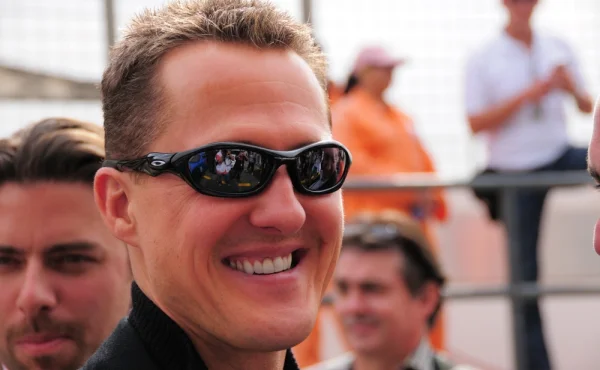 Fotky paralyzovaného Schumachera jsou stále na veřejnosti. Rodina se bojí zneužití