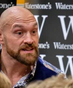 Fury zažil drama v oblacích. Soukromé letadlo s jeho rodinou muselo nouzově přistát
