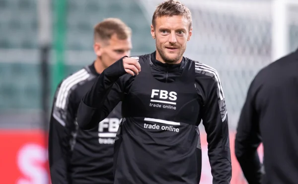 Za Lionelem Messim? Za Ronaldem? Ale kdepak, Vardy jde hrát o záchranu v Itálii