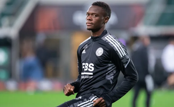 Au! To mohlo dopadnout špatně. Hvězda AFCONu si při oslavě gólu málem zlomila vaz