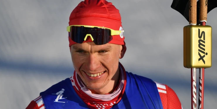 'Šikanovaný' Rus Bolšunov se vyzpovídal před Bohem. Jeho soupeř prý po konfliktu simuloval