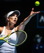 Tenisová hvězda hledá lásku na online seznamce. Ale nezkoušejte jí lhát o výšce