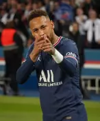 Je třeba se zbavit Neymara. PSG se pokusilo prodat útočníka do Manchesteru City