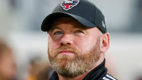 Na jedno ucho neslyším! Rooney přiznal svůj tajný handicap pro práci komentátora