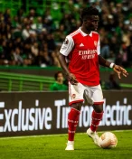 Vážně to jsou oni? Saka, Rice a Eze slavili titul Arsenalu v 5 ráno před stadionem