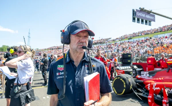 Nečekaný tah v F1: 'Architekt úspěchu' Maxe Verstappena přebírá vedení Aston Martin