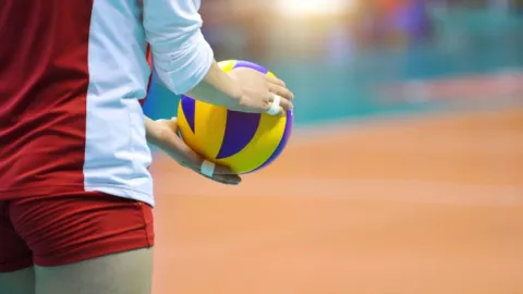 Skandál na MS: Vietnamský ženský volejbalový tým nasadil muže – přišel o body i postup