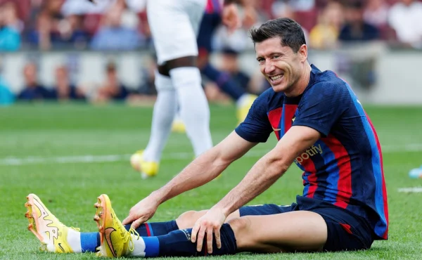 Robert Lewandowski se přiznal: Kvůli prosbě Barcelony jsem váhal, jestli dávat góly