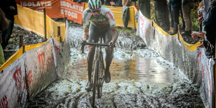 Cyklokros nebo judo na zimní olympiádě? Tradiční sporty odmítají nové 'vetřelce'