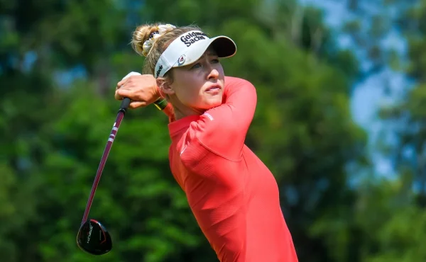 Korda znovu září na stránkách Sports Illustrated. Tentokrát v růžových bikinách