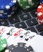 Muskův Grok poražen, Zuckerbergova Llama zbankrotovala. Pokerový triumf slaví OpenAI