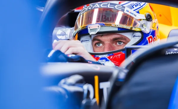 Je pod pantoflem? NE! říká Verstappenova přítelkyně na Harley a jeho představy o důchodu