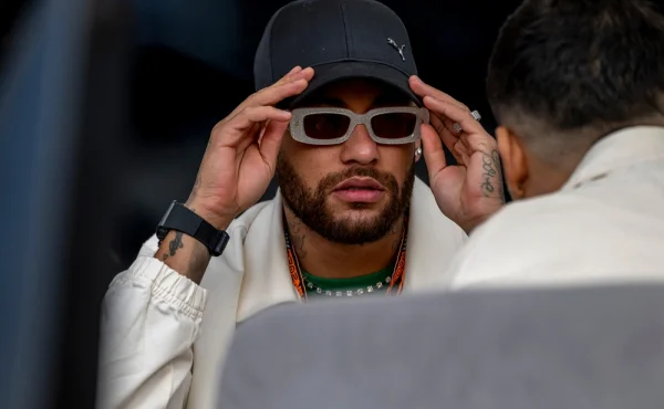 Bez formy a věčně zraněný. Přesto Neymar vyjednává o dalším angažmá