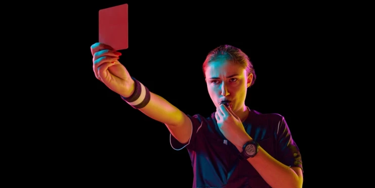 Fotbalistkám posílal fotky přirození. Manažer dostal 12letý zákaz činnosti