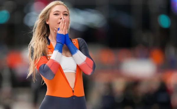 Tak se lítá na Hry! Paulova přítelkyně dorazila do Milána soukromým tryskáčem