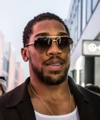 Nová fakta: Joshuovi zachránilo život, že překážel šoférovi ve výhledu