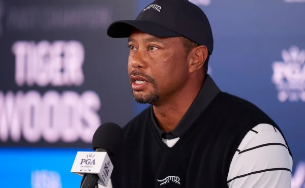 Utajovaná léčba: Tiger Woods se připravuje ve Švýcarsku na další comeback