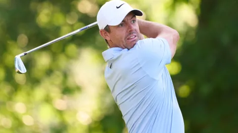Pohádka dopsána, prokletí prolomeno. Jak golfista McIlroy porazil Norrise i Littlera