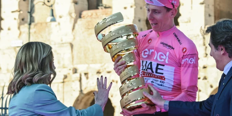 Povede se Pogačarovi prohodit termín Gira a Vuelty? Ani náhodou, odmítli Italové