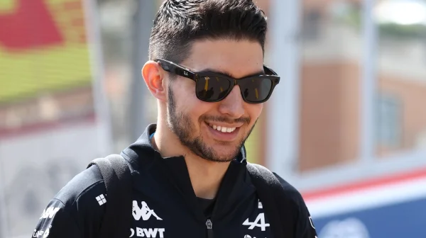 Ocon versus internetoví bojovníci: Pilot F1 dostává kvůli kolizi výhrůžky smrtí