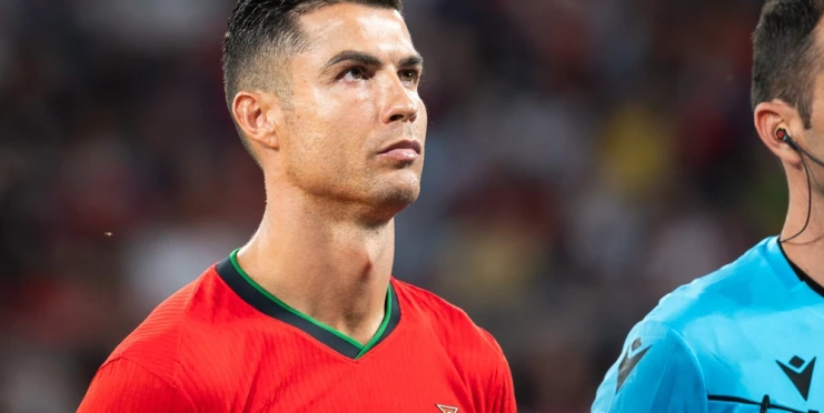 Přijde o zápasy na mistrovství světa? Ronaldovi hrozí za červenou vyšší trest