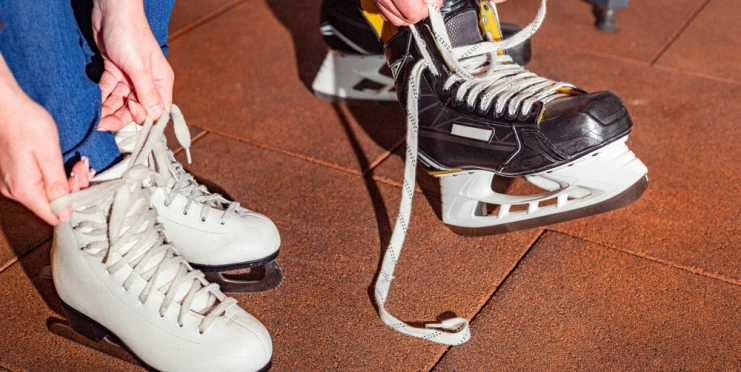 Místo Velké pardubické bruslaři. Závodiště znovu chystá tradiční ledovou plochu