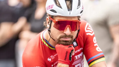 Dělal to snad i Peter Sagan? Cyklisté reagují na aféru s močením do bidonů