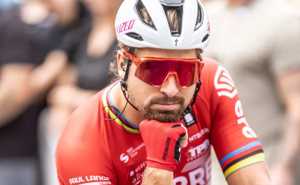 Dělal to snad i Peter Sagan? Cyklisté reagují na aféru s močením do bidonů