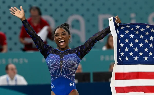 Ucho, víčka a zvětšené poprsí. Simone Bilesová přiznala plastické operace