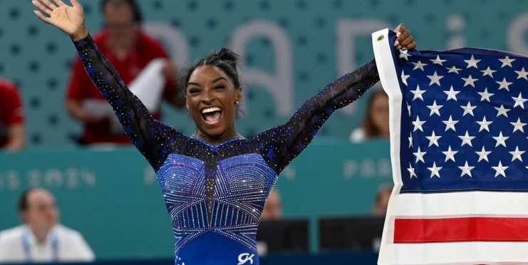 Ucho, víčka a zvětšené poprsí. Simone Bilesová přiznala plastické operace